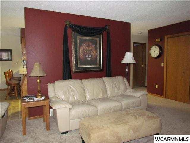 908 Home St, Fairmont, MN 56031
