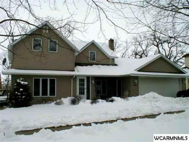 140 SW 3rd Ave, Wells, MN 56097