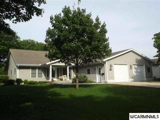 323 Park St, Sherburn, MN 56171