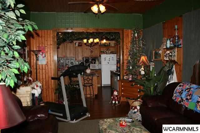 319 4th St, Echo, MN 56237