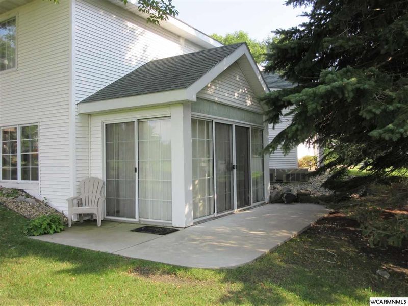 1108 SE Par Ln, Willmar, MN 56201