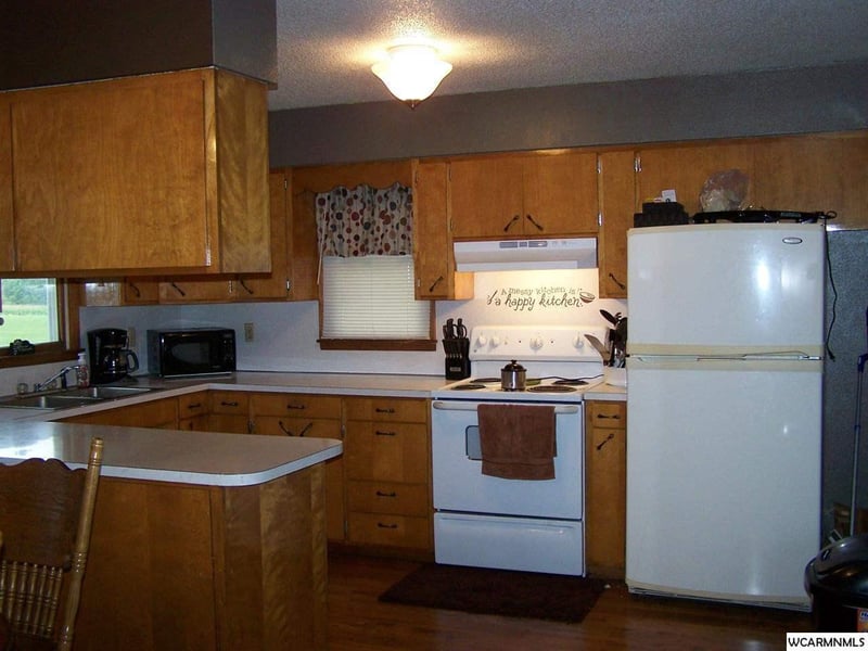 212 E Main St, Dumont, MN 56236