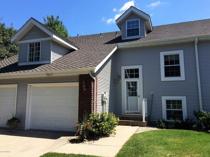 7833 North Shore Dr, Spicer, MN 56288
