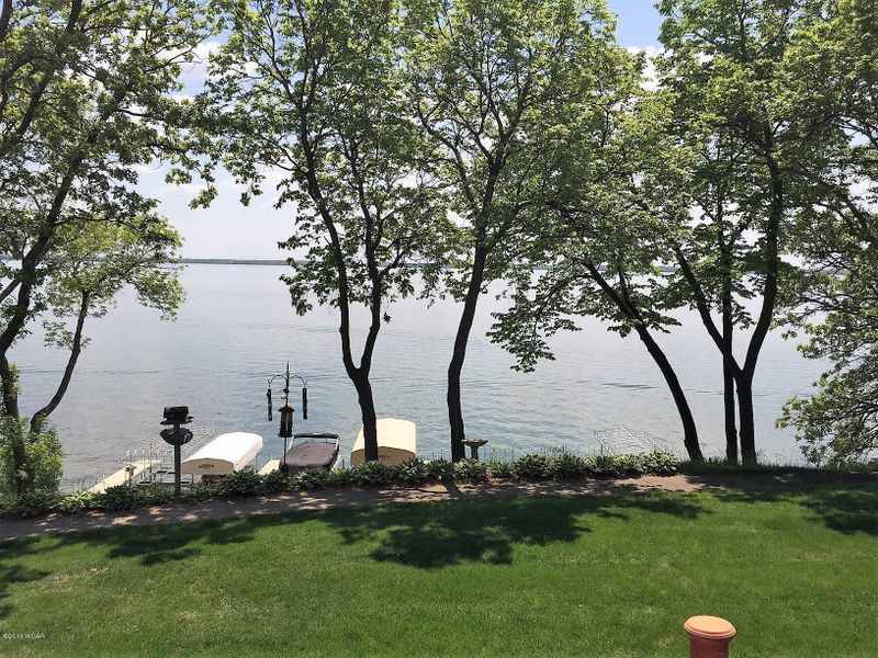 7833 North Shore Dr, Spicer, MN 56288