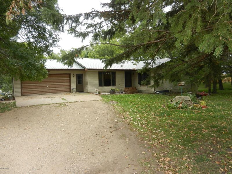 1110 110 Ave, Hadley, MN 56151
