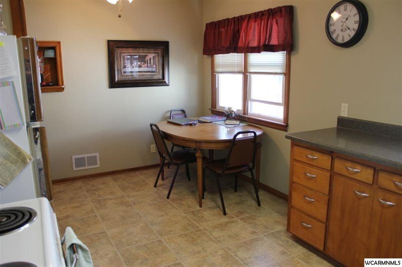 607 E Wyoming St, Redwood Falls, MN 56283