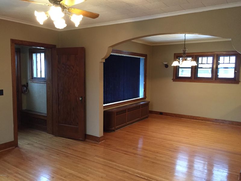328 Spring Ave N, Springfield, MN 56087