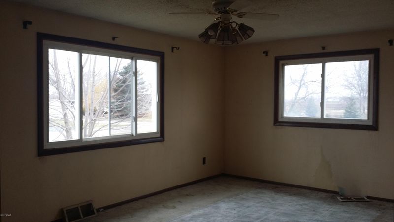 36305 Crow Creek Ln, Redwood Falls, MN 56283
