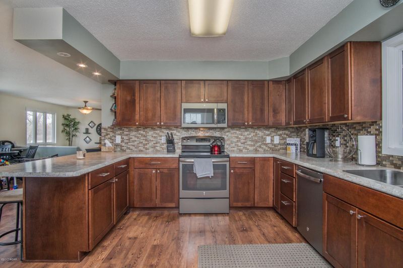 4250 113th Ave NE, Spicer, MN 56288