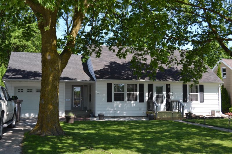 1308 N 6th St, Montevideo, MN 56265