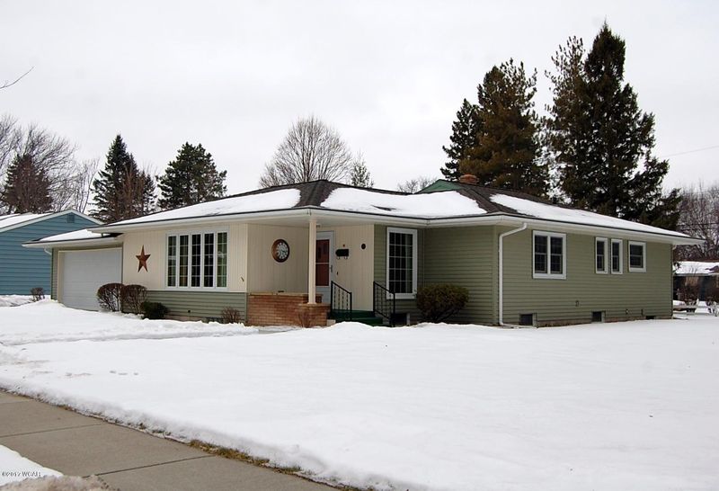 501 S 12th St, Montevideo, MN 56265