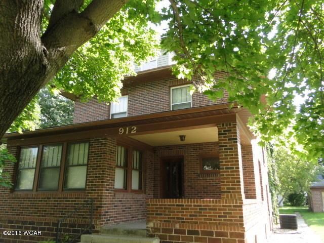 912 8th St, Clarkfield, MN 56223
