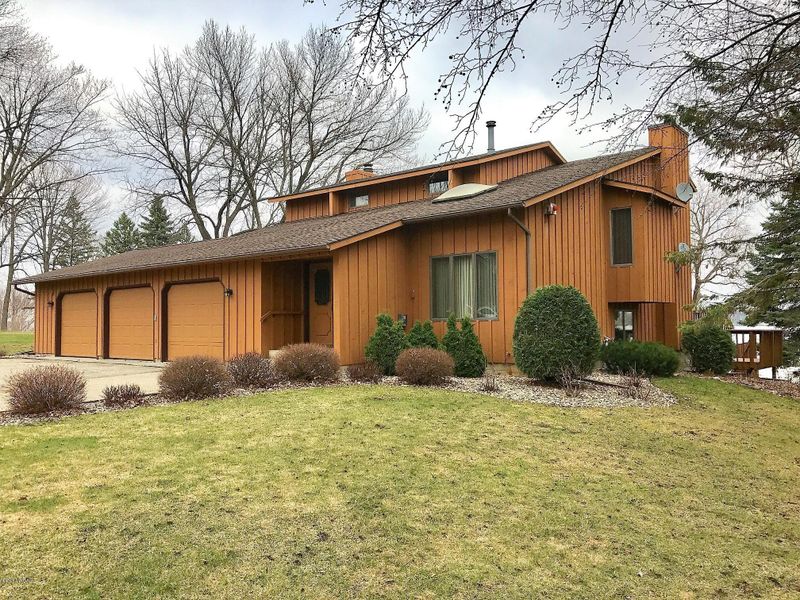 1799 50th Ave NE, Willmar, MN 56201