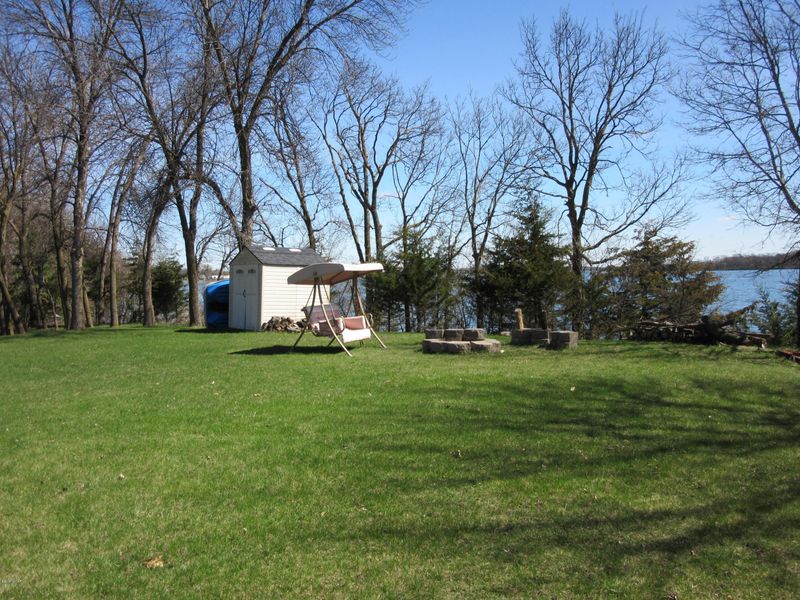 7397 12th St NW, Willmar, MN 56201