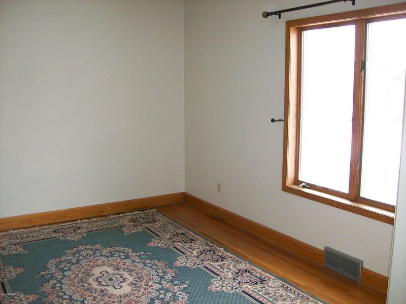 802 N Main St, Fairmont, MN 56031