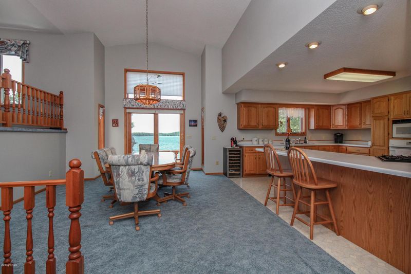 1081 137th Ave NW, Spicer, MN 56288
