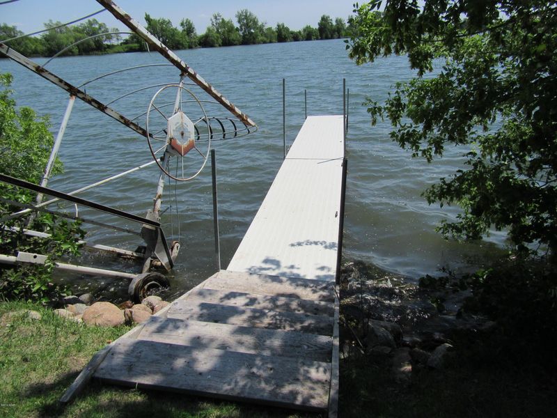 904 S Lafayette Ave S, Fulda, MN 56131