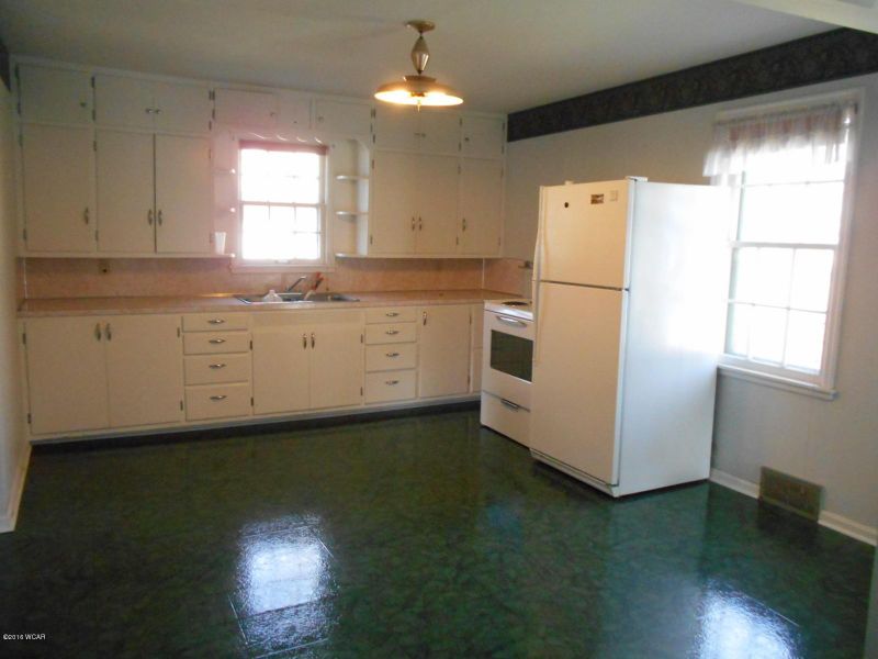 192 Walnut St, Dawson, MN 56232