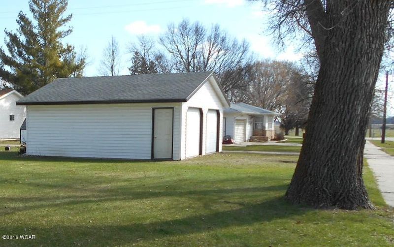 192 Walnut St, Dawson, MN 56232
