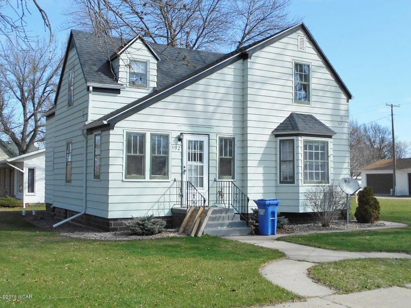 192 Walnut St, Dawson, MN 56232