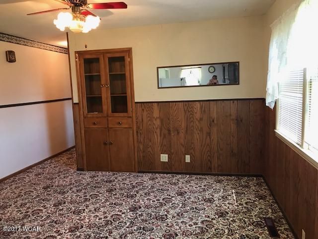 1433 11th Ave, Windom, MN 56101
