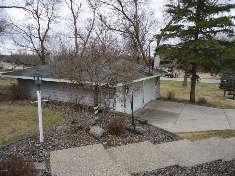 10809 N North Shore Dr, Spicer, MN 56288