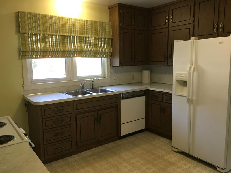 311 S Grant St, Fairmont, MN 56031