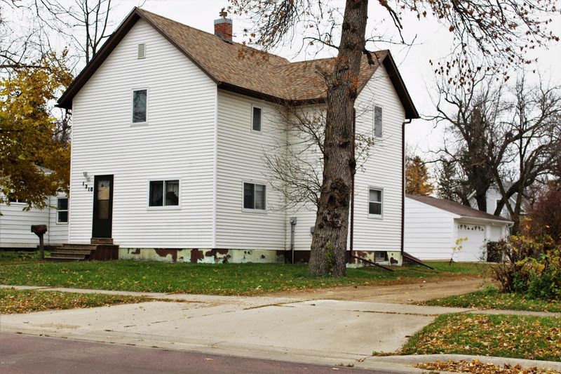 1310 3rd Ave, Worthington, MN 56187