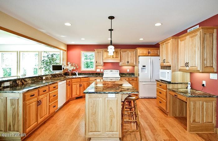 363 Lake Ave S, Spicer, MN 56288