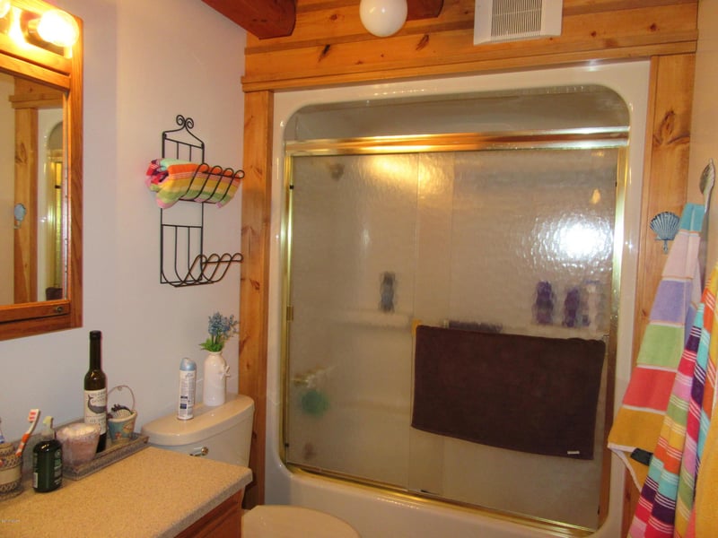 44 Deerpath Rd, Tracy, MN 56175