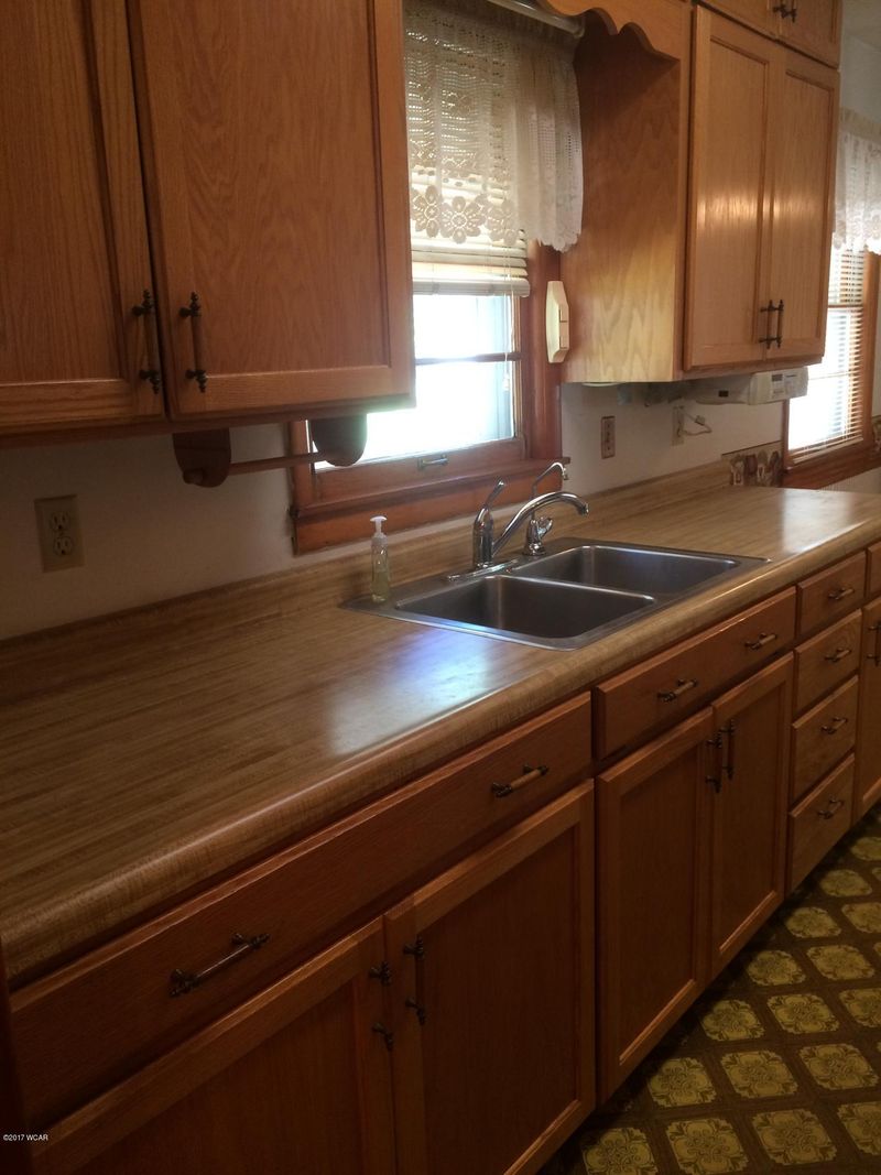 1123 N Orient St, Fairmont, MN 56031