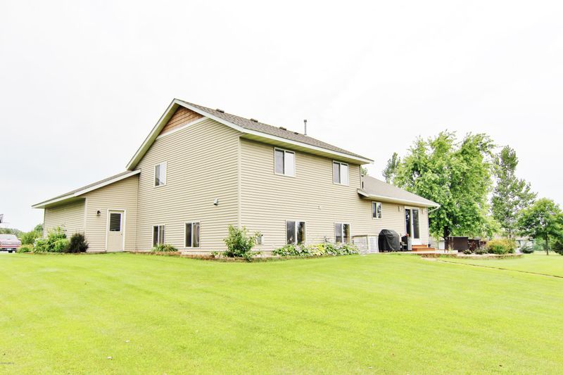 5580 109th Ave NE, Spicer, MN 56288