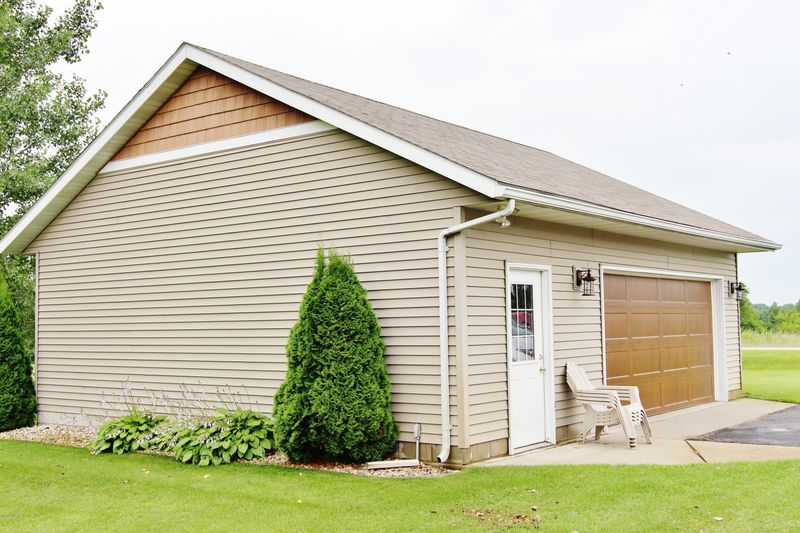 5580 109th Ave NE, Spicer, MN 56288
