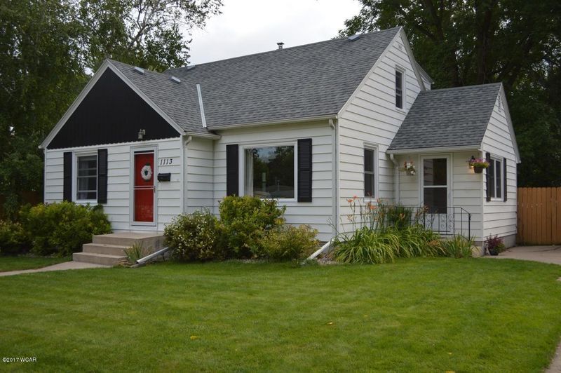 1113 6th St SW, Willmar, MN 56201