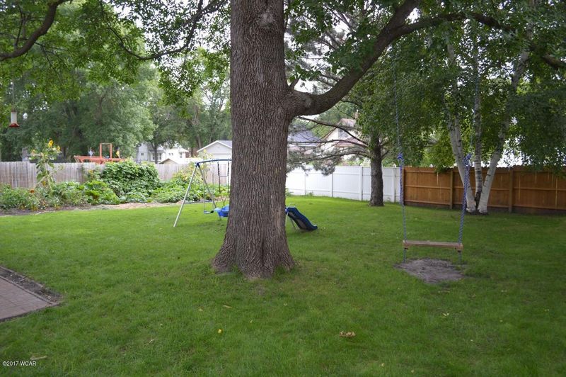 1113 6th St SW, Willmar, MN 56201