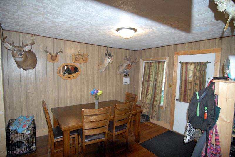 207 S 5th St, Olivia, MN 56277
