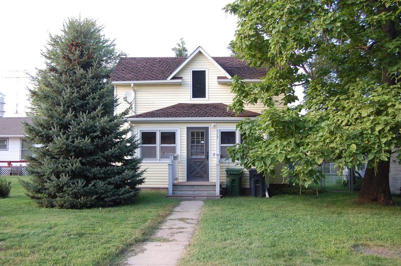 517 3rd Ave, Round Lake, MN 56167
