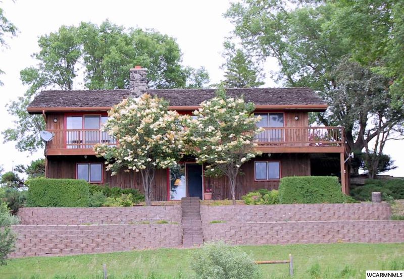 4075 Cty Road 15 SW, Montevideo, MN 56265