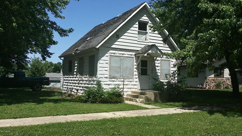601 4th Ave N, Lakefield, MN 56150