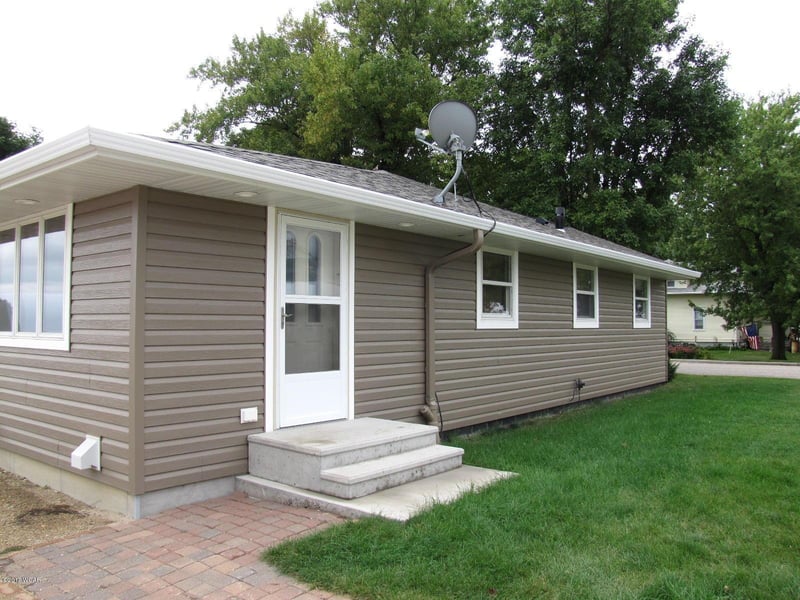 12006 110th St, Leota, MN 56153