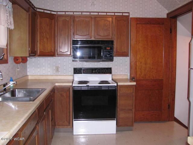 23 1st St NE, Fairfax, MN 55332