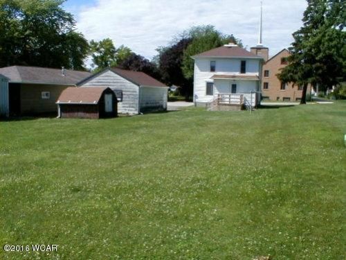 96 7th St SW, Wells, MN 56097