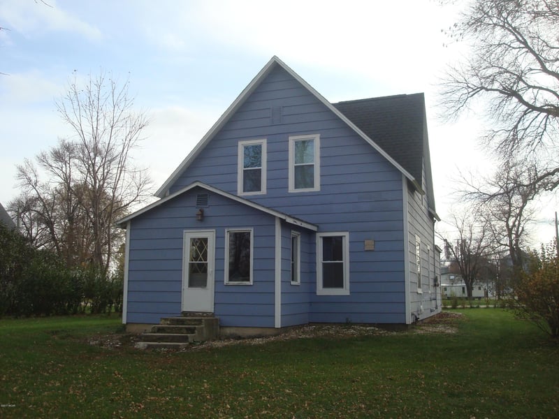 210 Watson St, Holloway, MN 56249