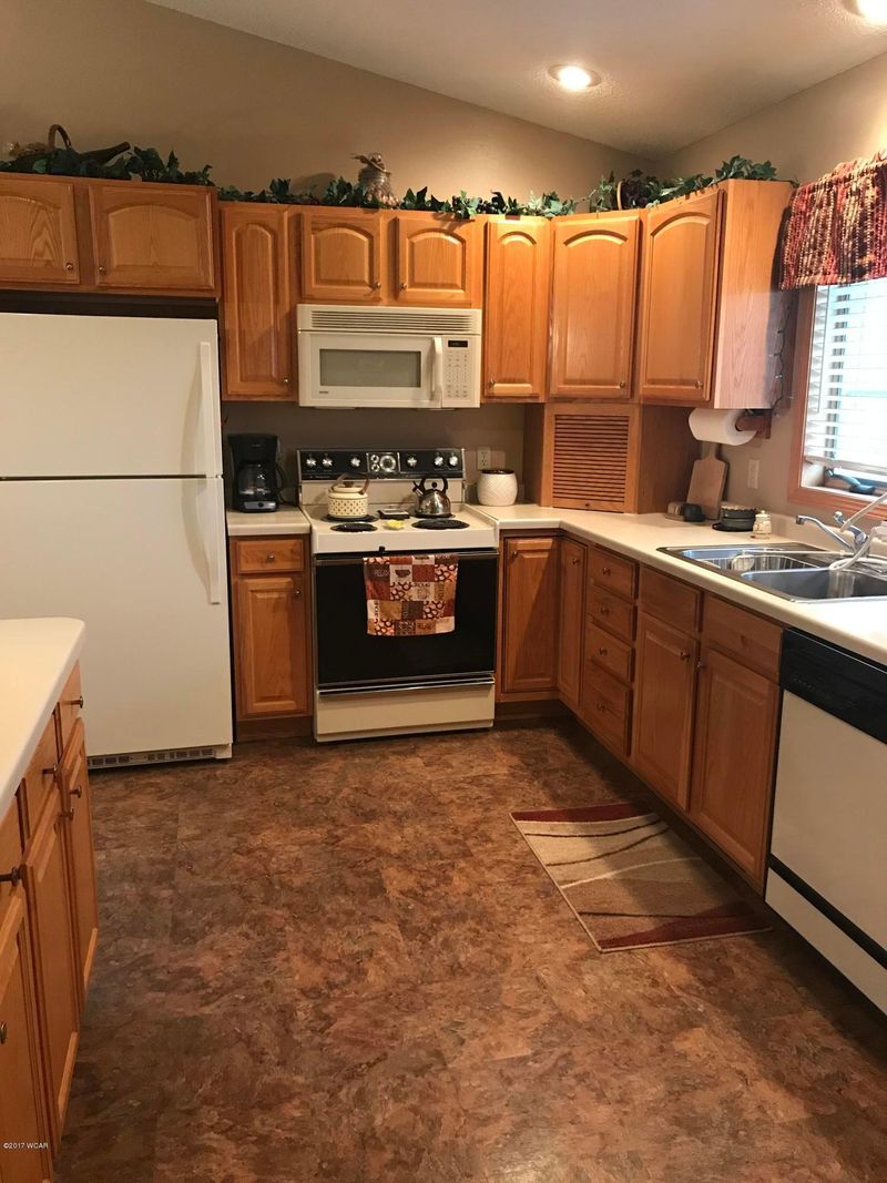 2610 10th St SW, Willmar, MN 56201