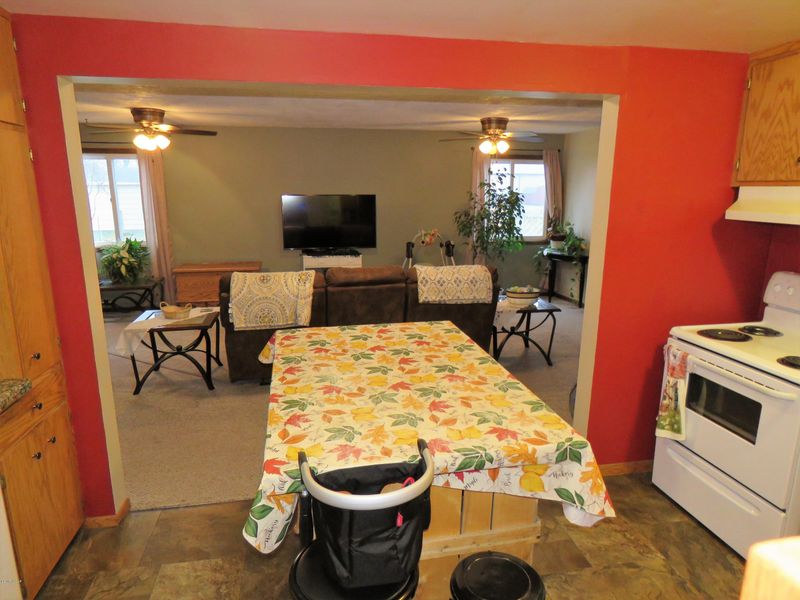 820 SE 4th St SE, Pipestone, MN 56164