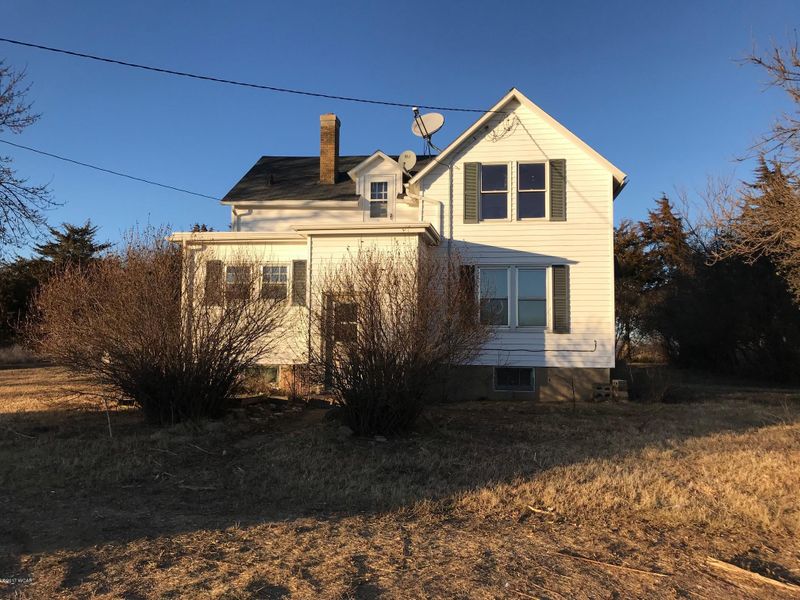 58993 730th St, Alpha, MN 56111