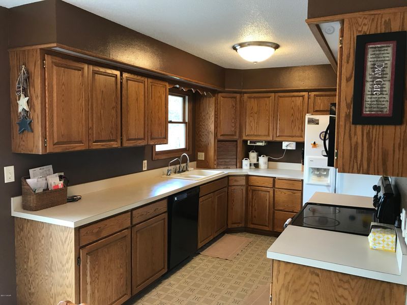 109 E Interlaken Rd, Fairmont, MN 56031