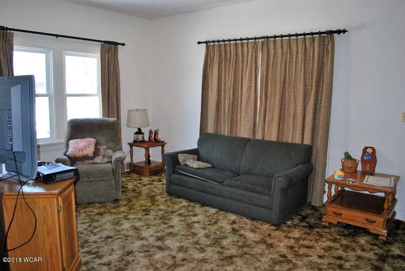 711 E 3rd St, Fairmont, MN 56031