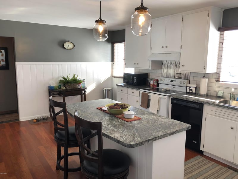 350 Oak St, Clements, MN 56224