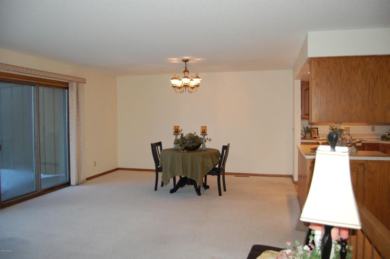918 W Lake Ave, Worthington, MN 56187